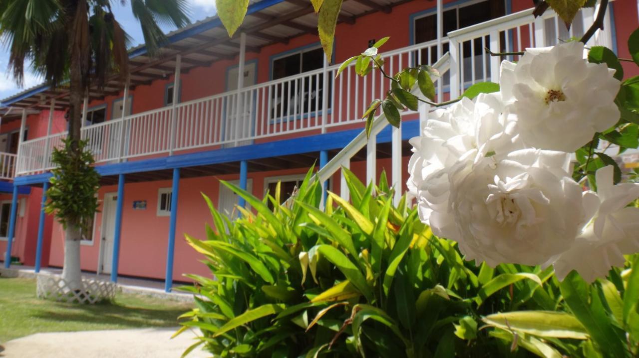 Hotel Posada Del Mar Fresh Water Bay Eksteriør billede
